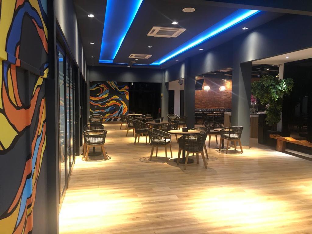 Grand Caman Hotel Bekasi Ngoại thất bức ảnh