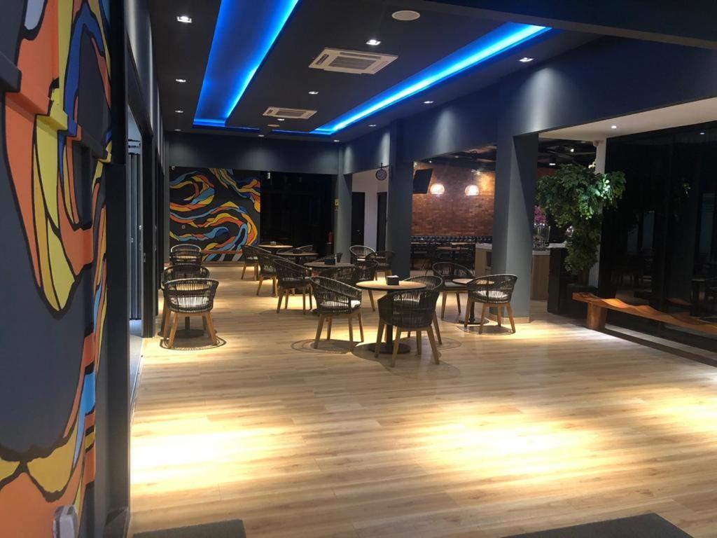 Grand Caman Hotel Bekasi Ngoại thất bức ảnh