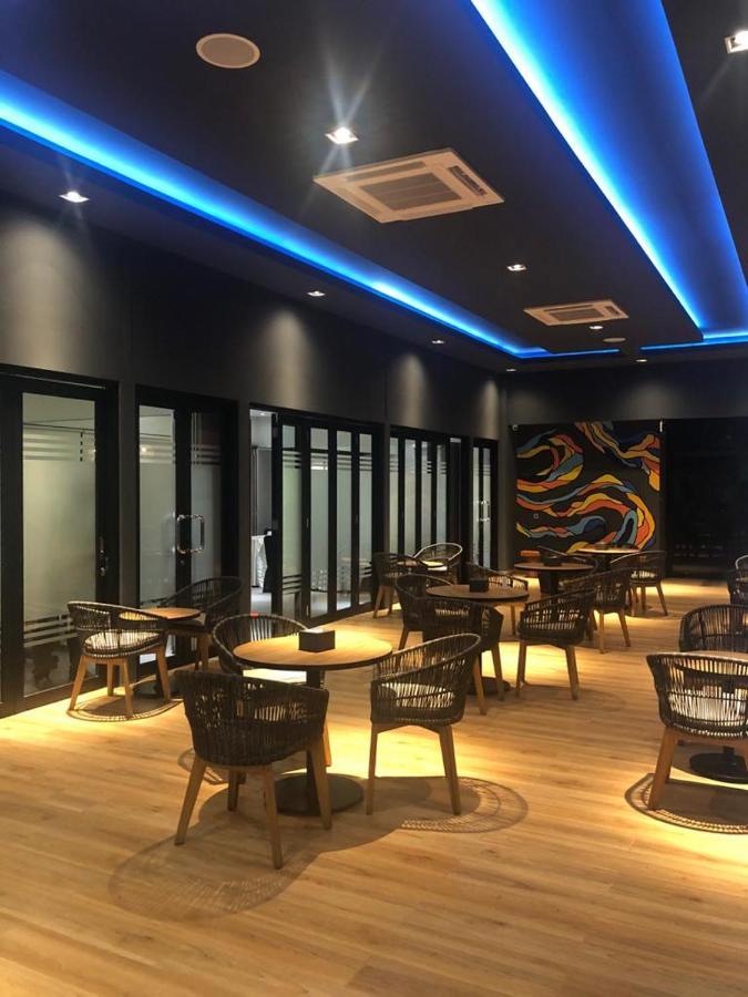 Grand Caman Hotel Bekasi Ngoại thất bức ảnh