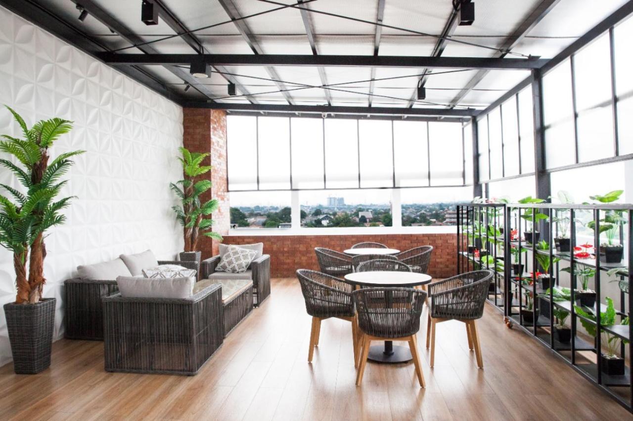 Grand Caman Hotel Bekasi Ngoại thất bức ảnh